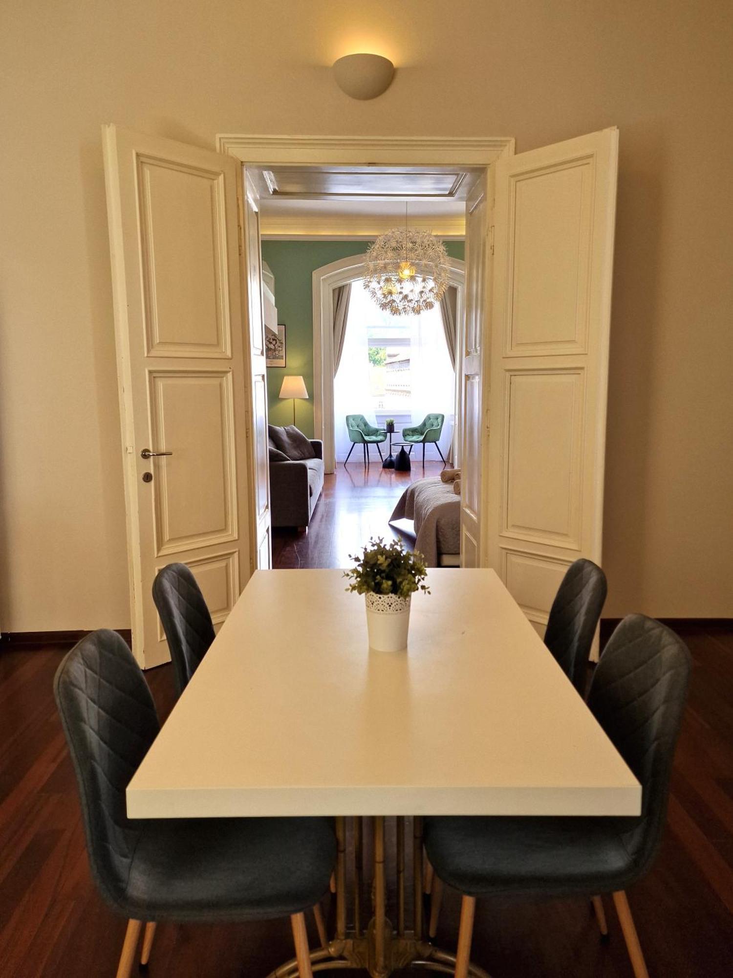 Apartment Exclusive View Cvjetni Trg Zagrzeb Zewnętrze zdjęcie